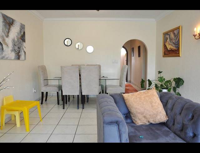 3 BEDROOM TOWNHOUSE FOR SALE IN EDENBURG